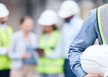 How to Encourage Employees to Report Hazards and Near Misses