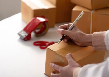 How to Pack and Label Boxes Correctly