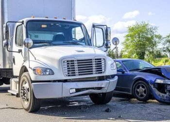 Understanding-Rear-End-Collisions-With-A-Big-Rig-Truck