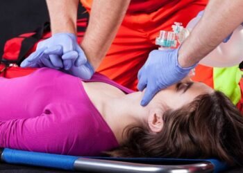 Essential Skills You Need to Handle Health Emergencies Fast
