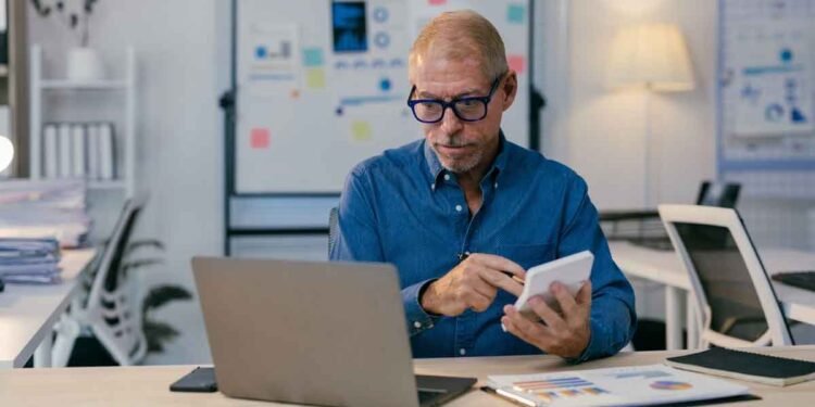Common Portfolio Mistakes That Reduce Retirement Income